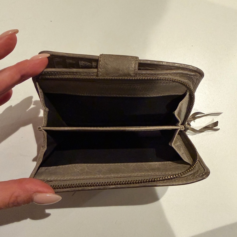 Balenciaga Paris Grey Leather Wallet with Zipper and change purse - Picture 3 of 10